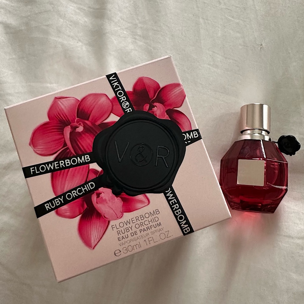 Viktor & Rolf Ruby Orchid Perfume